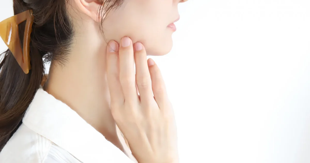 若い人 入れ歯 目立たない 治療 部分入れ歯 歯医者 歯科 服部歯科 たまプラーザ 美しが丘